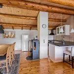4 Bedroom Cozy In Meisingset
