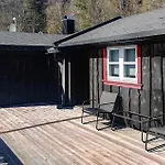 4 Bedroom Cozy In *