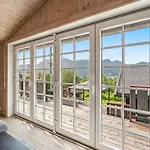 Holiday home 4 Bedroom Cozy In *