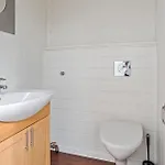 4 Bedroom Cozy In *